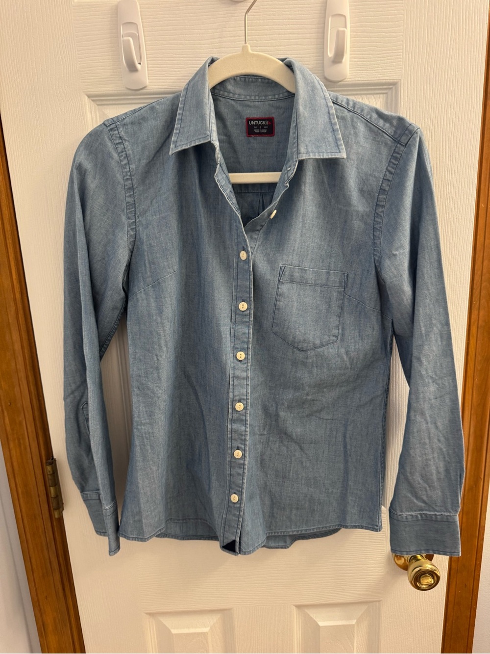 Untuckit Women’s Light Blue Denim Shirt